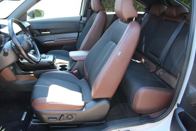 Mazda MX-30 e-SkyActiv 145 Luxury 36 kWh | Panoramadak | Full Options | Memory | Head-Up
