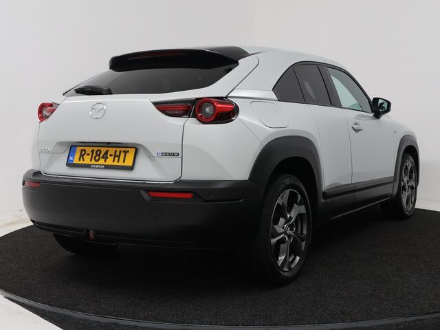 Mazda MX-30 e-SkyActiv EV 145 Makoto 36 kWh | Stuur-/Stoelverwarming | Navigatie | Stoelgeheugen | Camera | Onderweg-naar-dealer