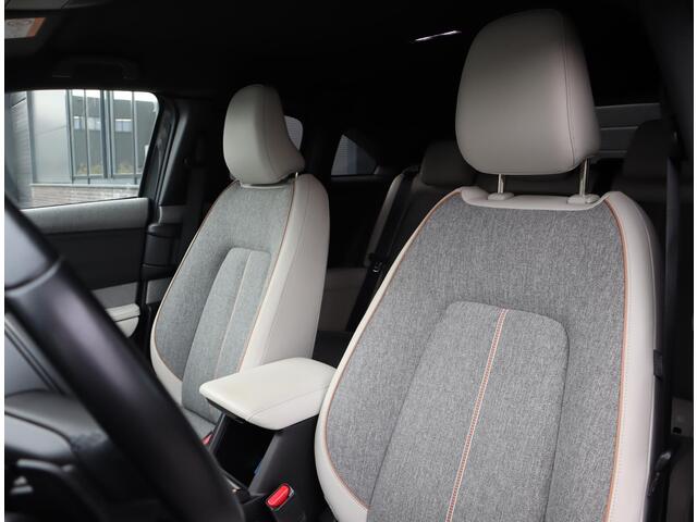 Mazda MX-30 e-SkyActiv 145 First Edition 36 kWh | SOH 94% | Voorstoelen verwarmd | HUD | Camera | Memory Seats