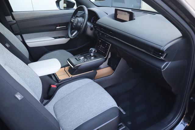 Mazda MX-30 e-SkyActiv 145 36 kWh - NL Auto!! Head Up I Adap Cruise I Dode Hoek