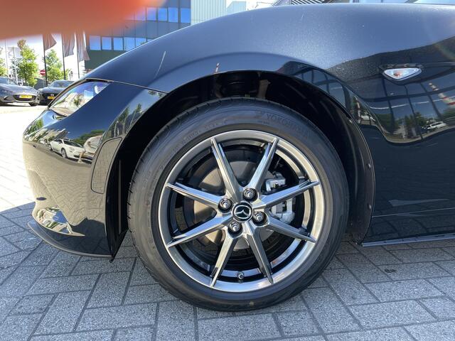 Mazda MX-5 1.5 SkyActiv-G 132 Exclusive-Line Haagstad Netto Deal van: ¤48.990,- voor: ¤38.990,- ¤10.000,- korting