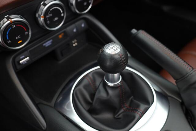 Mazda MX-5 RF 2.0 SkyActiv-G 160pk | Cruise | Stoelver. | Keyless | Leder | PDC A | 16"