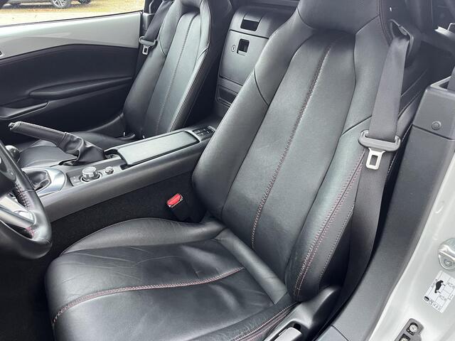 Mazda MX-5 2.0 SkyActiv-G 160 GT-M / Goed onderhouden / Cabriodak / Apple Carplay & Android Auto / Keyless Entry & Start / Navigatie full map / Verwarmde Stoelen / Lederen Bekleding / Cruise- en Climate Control