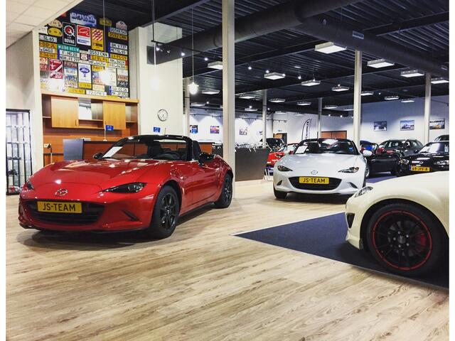 Mazda MX-5 ND Roadster 1.5 SkyActiv-G 132PK Kazari Bose Leder Camera PDC Apple CarPlay