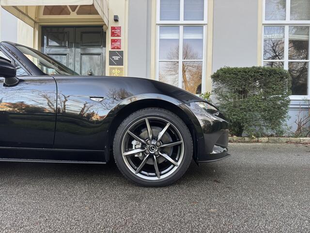 Mazda MX-5 RF 2.0 SkyActiv-G 184 Kazari, Carplay