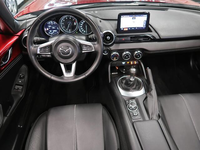 Mazda MX-5 2.0 SkyActiv-G 184 GT-M 184pk Rood metallic Bose 1e eigenaar Camera Leer Navigatie Airco Sportvelgen 17 inch Zeer nette staat Dealer onderhouden Lage km.stand LED