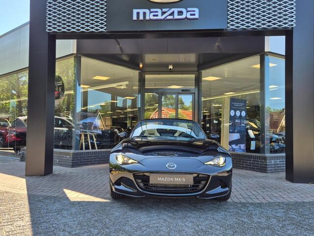 Mazda MX-5 SKYACTIV -G 1.5 132 6MT RWD KAZARI / Demo