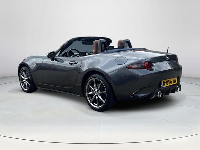 Mazda MX-5 2.0 SkyActiv-G 184 Luxury | Cruise Control | Apple Carplay / Android Auto | Navigatie Systeem | BOSE Premium Audio | Stoel Verwarming | Sportuitlaat | LED-Verlichting | 17 Inch Velgen |