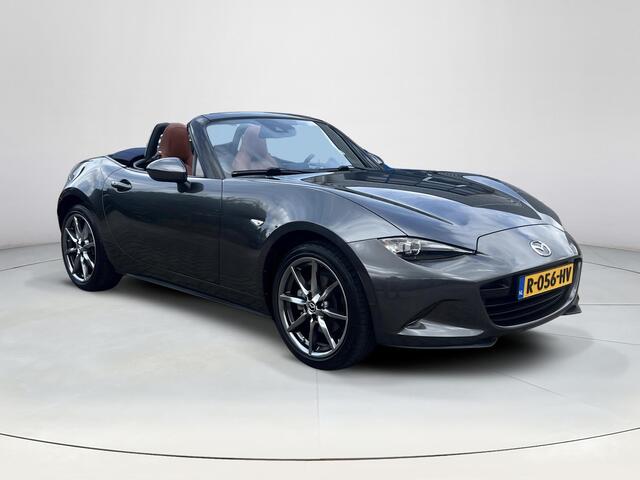 Mazda MX-5 2.0 SkyActiv-G 184 Luxury | Cruise Control | Apple Carplay / Android Auto | Navigatie Systeem | BOSE Premium Audio | Stoel Verwarming | Sportuitlaat | LED-Verlichting | 17 Inch Velgen |