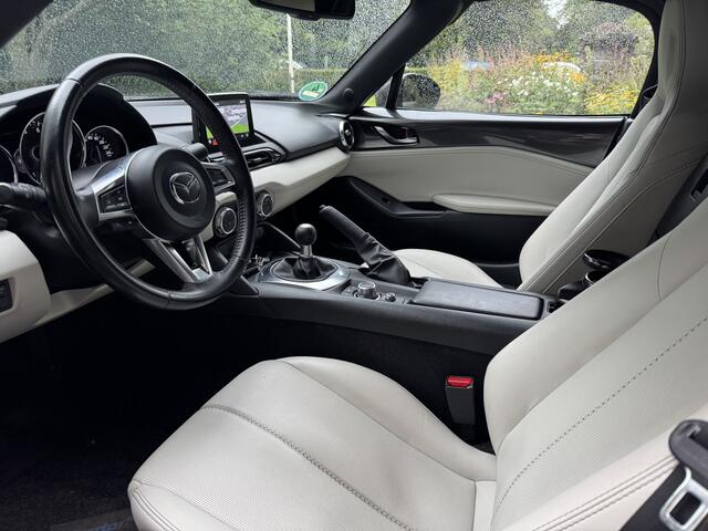 Mazda MX-5 2.0 SkyActiv-G 184 Sakura, Camera