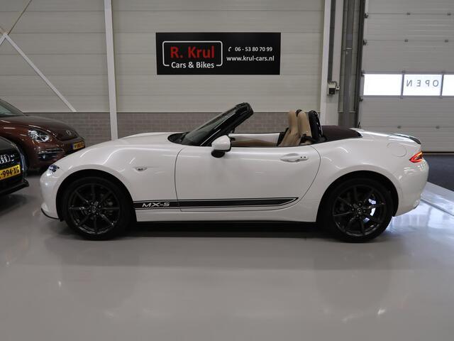 Mazda MX-5 1.5 SkyActiv-G 132 Chairo Bose Camera NL-auto Navigatie Sportuitlaat Leer Stoelverwarming NAP Boekjes aanwezig Lage km.stand