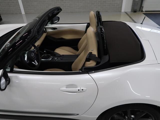 Mazda MX-5 1.5 SkyActiv-G 132 Chairo Bose Camera NL-auto Navigatie Sportuitlaat Leer Stoelverwarming NAP Boekjes aanwezig Lage km.stand