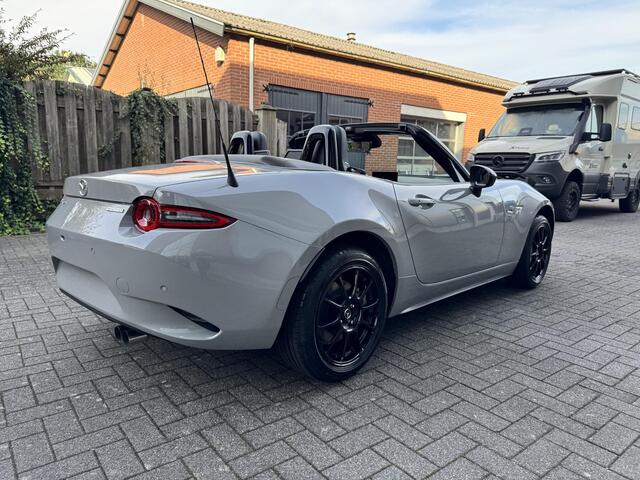 Mazda MX-5 136 pk Yakudo, sportonderstel. Aero Grey, Alcantara – foto 5