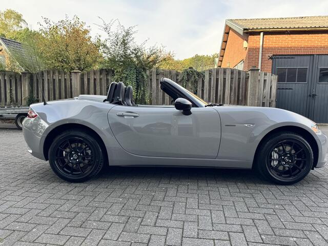 Mazda MX-5 136 pk Yakudo, sportonderstel. Aero Grey, Alcantara – foto 6