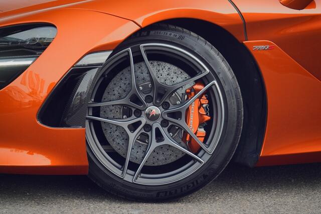 Mclaren 720S Coupe Performance 4.0 V8 | Lift | Full Carbon | First own. | Gorilla Glass |