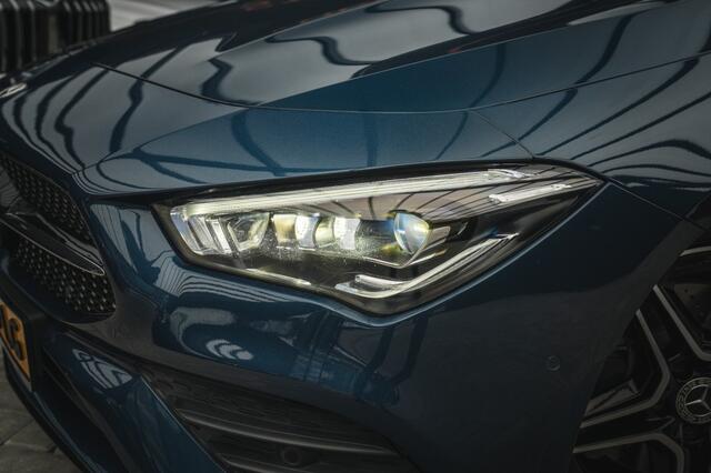 Mercedes-Benz 200 AMG LINE, Carplay, 360