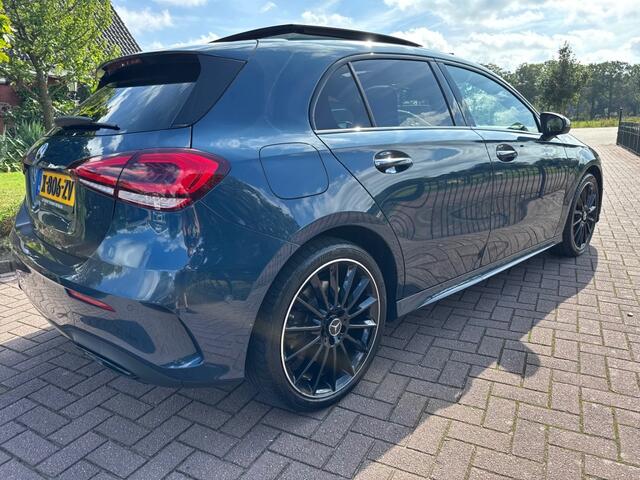 Mercedes-Benz 250 250e AMG*LED*PANO*19 INCH