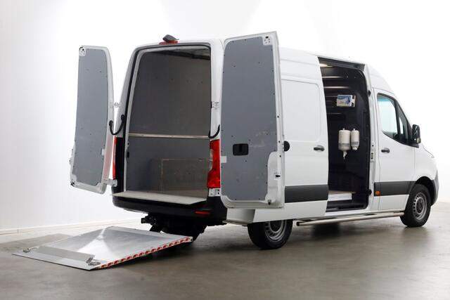 Mercedes-Benz 311 CDI Sprinter 115pk RWD L2H2 Airco Laadklep 500kg + Trekhaak 07-2020