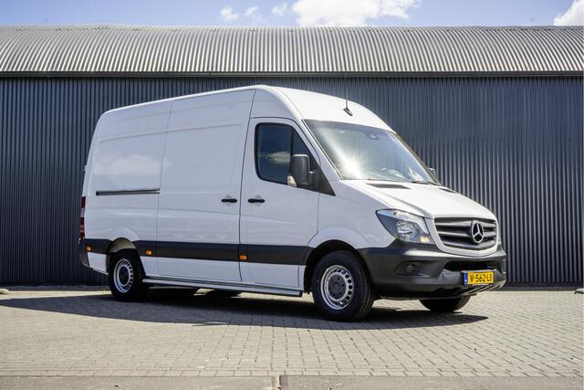 Mercedes-Benz 311 CDI Sprinter | L2H2 | Camera | Airco | Volledige Inrichting | Omvormer | Oprijplaat | Euro 6