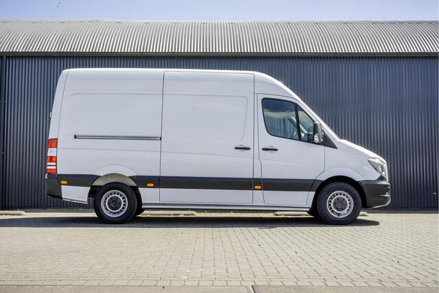Mercedes-Benz 311 CDI Sprinter | L2H2 | Camera | Airco | Volledige Inrichting | Omvormer | Oprijplaat | Euro 6