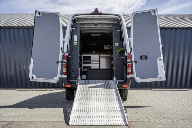 Mercedes-Benz 311 CDI Sprinter | L2H2 | Camera | Airco | Volledige Inrichting | Omvormer | Oprijplaat | Euro 6