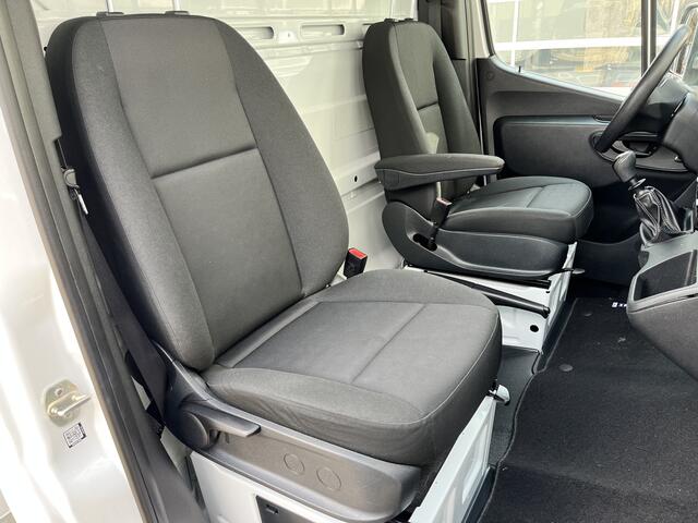 Mercedes-Benz 311 CDI Sprinter 2.2 MARGE BTW / BPM VRIJ!! Bakwagen 750kg laadklep zijdeur Airco cruise controle Telefoonverbinding Navigatiesysteem Apple carplay 2-Persoons bakwagen verhuiswagen Meubelbak euro 6