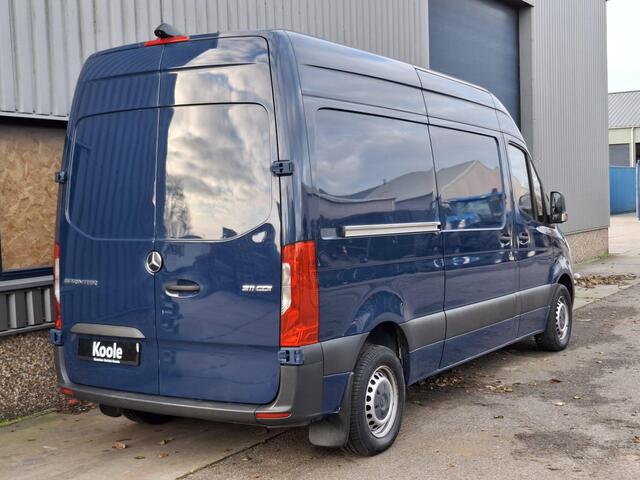 Mercedes-Benz 311 CDI Sprinter GB L2 FWD Functional 3.5T 311 CDI L2H2 / AIRCO / CAMERA / 3 ZITS / DEALER ONDERHOUDEN / NAVI