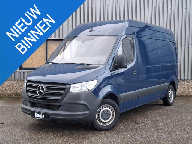 Mercedes-Benz 311 CDI Sprinter GB L2 FWD Functional 3.5T / AIRCO / CAMERA / 3 ZITS / DEALER ONDERHOUDEN / NAVI