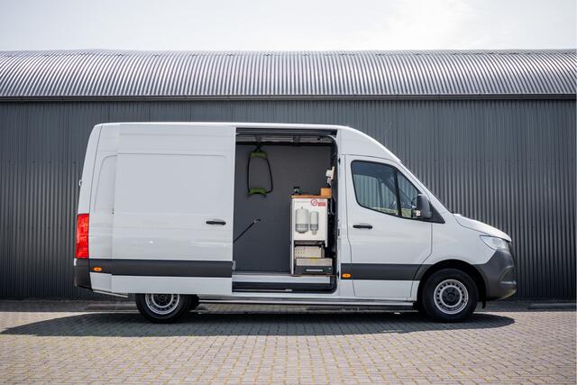 Mercedes-Benz 311 CDI Sprinter L2H2 | Volledig Ingericht | Mbux | Camera | Navi | Climatronic