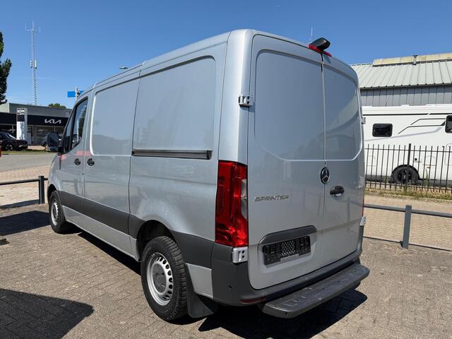 Mercedes-Benz 311 CDI Sprinter L1H1 E6 | 2x Schuifdeur | Mbux | Leder