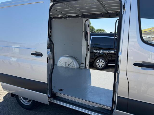 Mercedes-Benz 311 CDI Sprinter L1H1 E6 | 2x Schuifdeur | Mbux | Leder