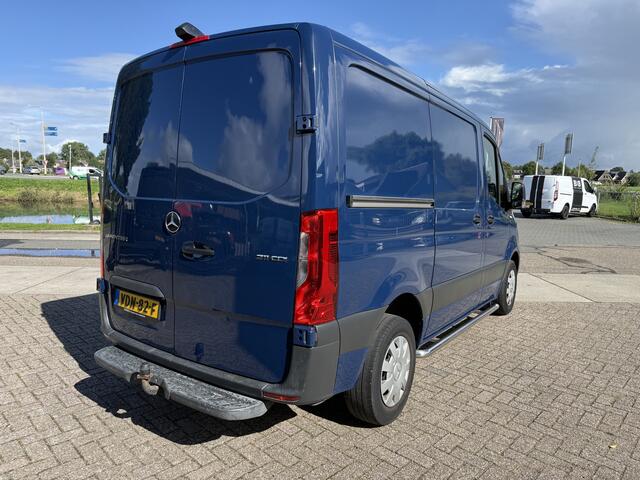 Mercedes-Benz 311 CDI Sprinter 2.2 L1H1 ** Leder ** 3-zits ** Bluetooth ** Camera ** NAP!!