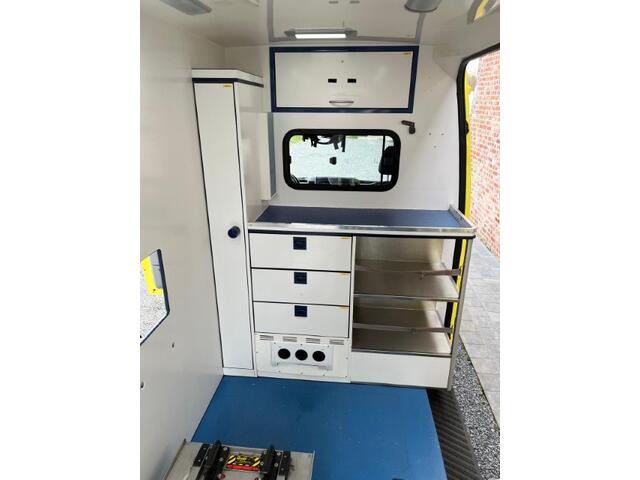 Mercedes-Benz 316 CDI Diesel L2H2 Ambulance