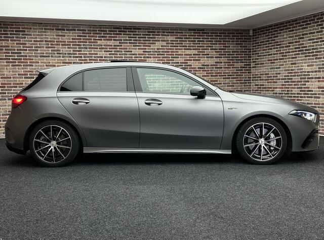 Mercedes-Benz A-KLASSE AMG 35 4MATIC | Memory| Dak| Sfeer verlichting| Head-Up|