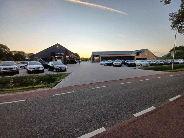 Mercedes-Benz A-KLASSE 180 Business Solution AMG | Automaat | LED | LMV | Camera | All-season |