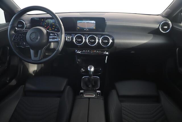 Mercedes-Benz A-KLASSE 160 Style Plus Half Leder Full LED Sportstoelen 17 inch LMV Achteruitrijcamera Clima Cruise Lane Assist Navigatie en Carplay Mogelijk via MB Store