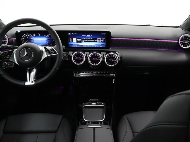 Mercedes-Benz A-KLASSE 250 e Star Edition Luxury Line Panoramadak | 18 inch LM Velgen