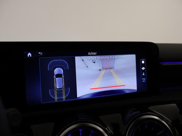 Mercedes-Benz A-KLASSE 250 e Star Edition Luxury Line LIMITED | Nightpakket | Parkeerpakket met achteruitrijcamera | KEYLESS GO | Draadloos oplaadsysteem voor Smartphone | Extra USB-poorten | Dodehoekassistent | URBAN GUARD vehicle protection |
