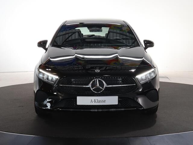 Mercedes-Benz A-KLASSE 180 Star Edition Luxury Line | Panoramadak | Nieuwe auto met kenteken