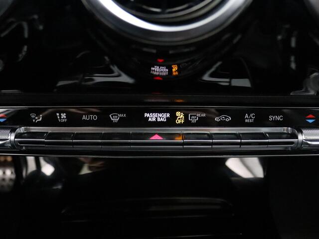 Mercedes-Benz A-KLASSE 180 Business Solution AMG Camera | Cruise | Navi | Parkeersens. v+a | Panoramadak