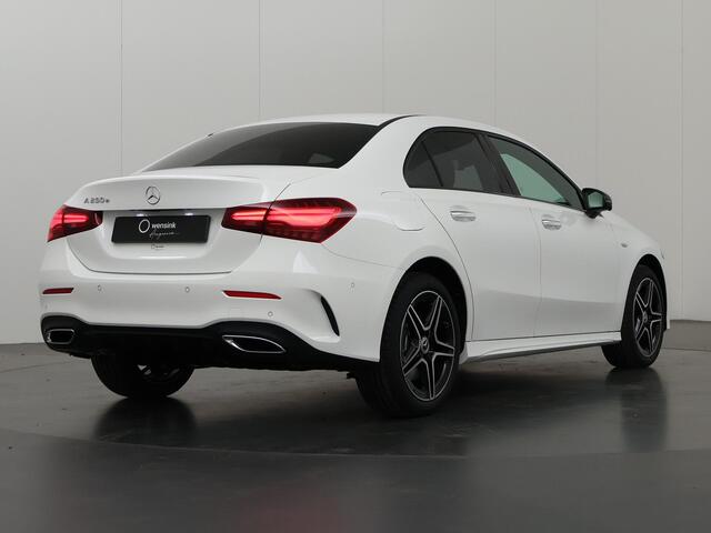 Mercedes-Benz A-KLASSE 250 e Business Solution AMG | Night Pakket | Panoramadak | Dode hoek