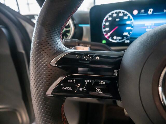 Mercedes-Benz A-KLASSE 250 e AMG ** MULTIBEAM LED, MBUX+, PANORAMA, CAMERA, WINTER ** 1e EIG - Ex MB-AG - JUNGE STERNE ** ** INFORMEER OOK NAAR ONZE AANTREKKELIJKE FINANCIAL-LEASE TARIEVEN **