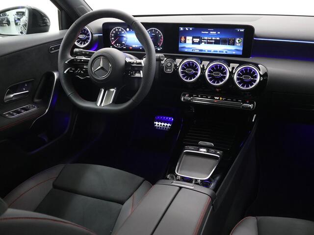 Mercedes-Benz A-KLASSE 180 Business Solution AMG 180 Business Solution AMG Mercedes-Benz A 180 Business Solution AMG