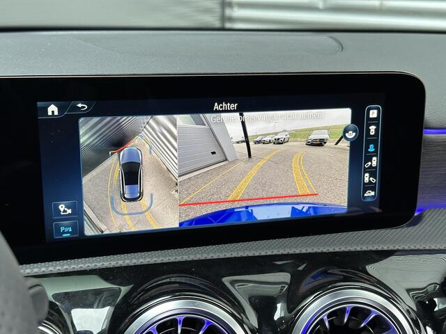 Mercedes-Benz A-KLASSE 200 | Panoramadak | Burmester Sound | Premium PLUS | Nightpakket | Memorystoelen verwarmd | Head-up display | Sfeerverlichting | Apple & Android Carplay