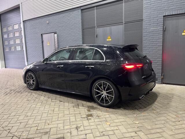 Mercedes-Benz A-KLASSE AMG 35 4MATIC | ACC | Stoelverwarming | Camera | 18 Inch AMG | 13dkm!