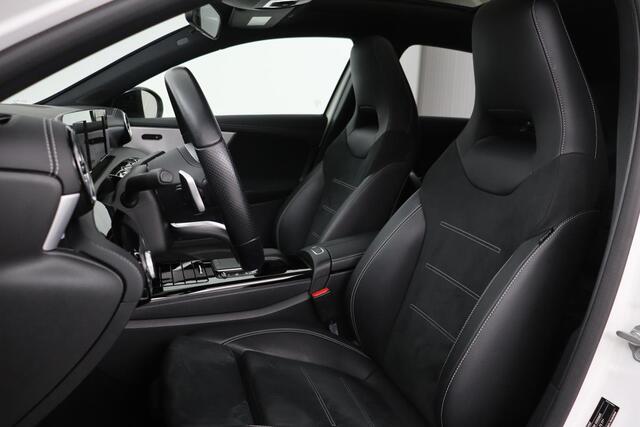 Mercedes-Benz A-KLASSE 250 e Premium Plus | AMG | Pano.Dak | LED | Navigatie | Camera