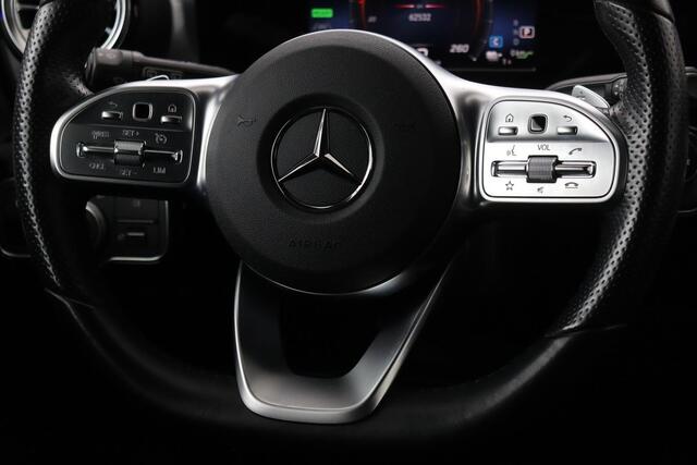 Mercedes-Benz A-KLASSE 250 e Premium Plus | AMG | Pano.Dak | LED | Navigatie | Camera