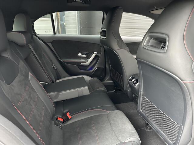 Mercedes-Benz A-KLASSE 250 e AMG Line | Night Pakket | Apple CarPlay | Android Auto | Sierdelen Aluminium | Sfeerverlichting | Stoelverwarming | Achteruitrijcamera | Parkeersensoren | Elektrisch Inklapbare Buitenspiegels