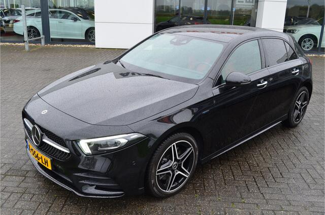 Mercedes-Benz A-KLASSE 250 e AMG Pano | Multibeam LED | Sfeerverlichting | 2x memory stoel | Keyless | Adaptive cruise + stuurassist | Carplay | Metallic zwart