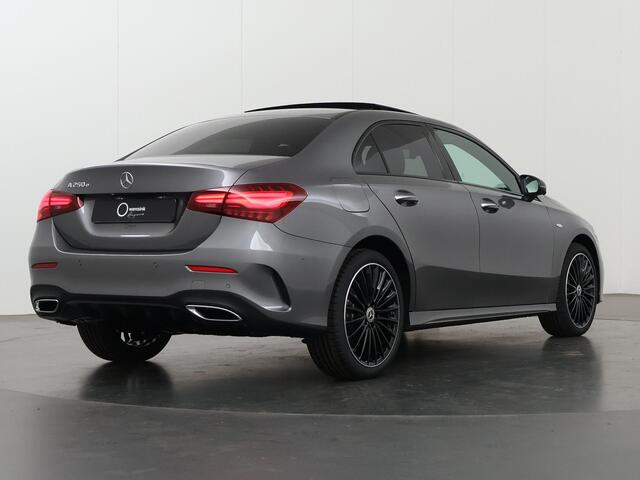 Mercedes-Benz A-KLASSE 250 e Business Solution AMG | Night pakket | 360* Camera | Dode hoek | Panoramdak